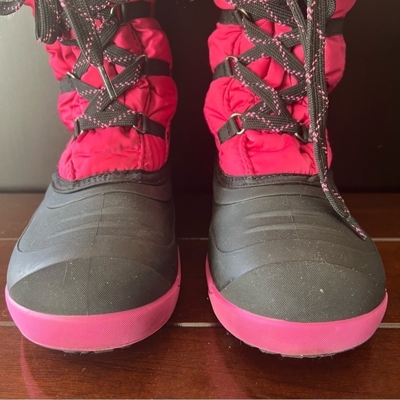 Kamik Youth Sz 4 Snow Boots Pink And Black With Faux Fur Edge Fleece Line - Picture 3 of 14